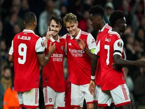 Arsenal lợi thế vượt trội trong đường đua Ngoại hạng Anh