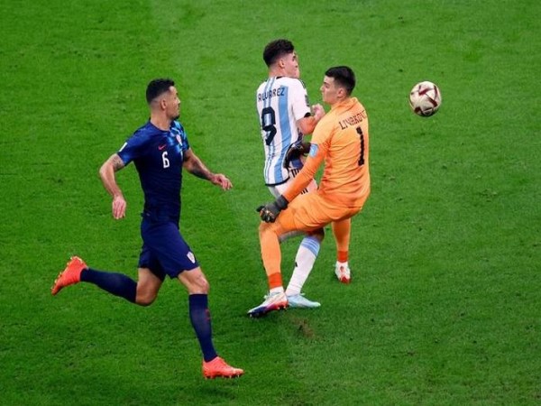 Quả penalty của Argentina đáng ngờ tại World Cup 2022